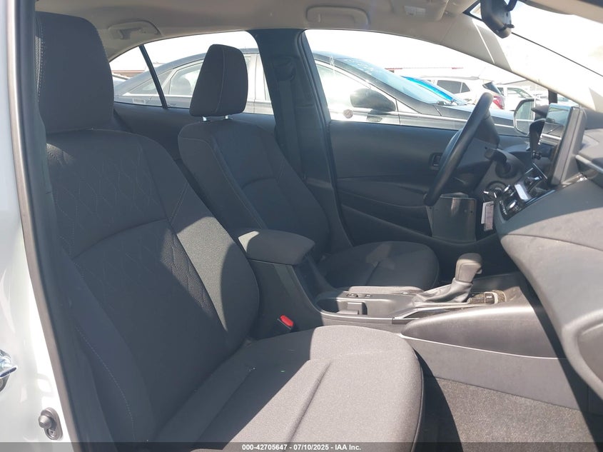 2025 TOYOTA COROLLA LE - 5YFB4MDE8SP263307