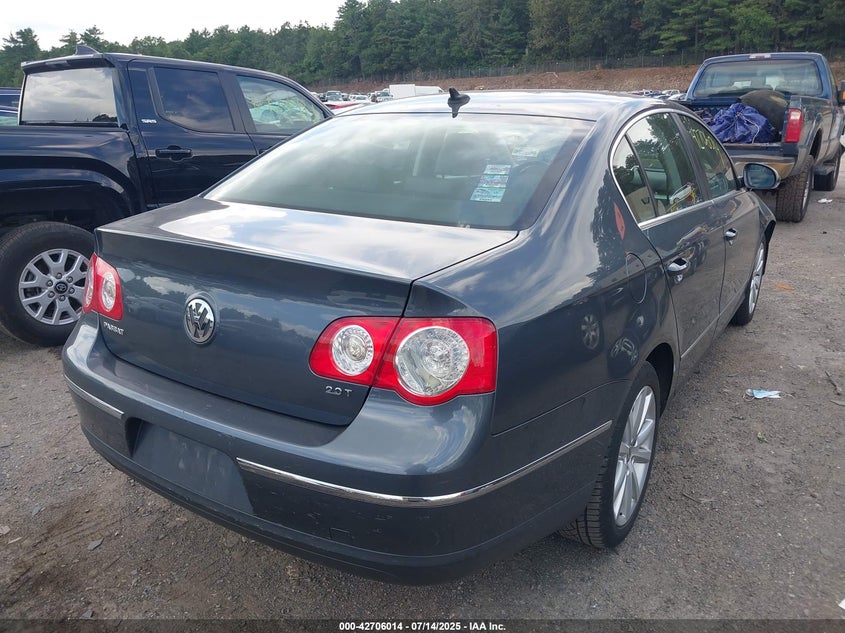 2010 VOLKSWAGEN PASSAT VIN: WVWJM7AN0AE101359