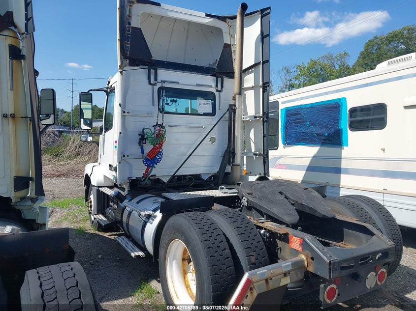 2013 Volvo Vn Vnl null null diesel 4V4N19EG7DN139777 photo #4