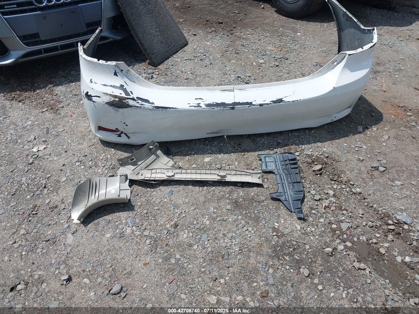 2012 Toyota Corolla Le VIN: 5YFBU4EEXCP017147 Lot: 42706740