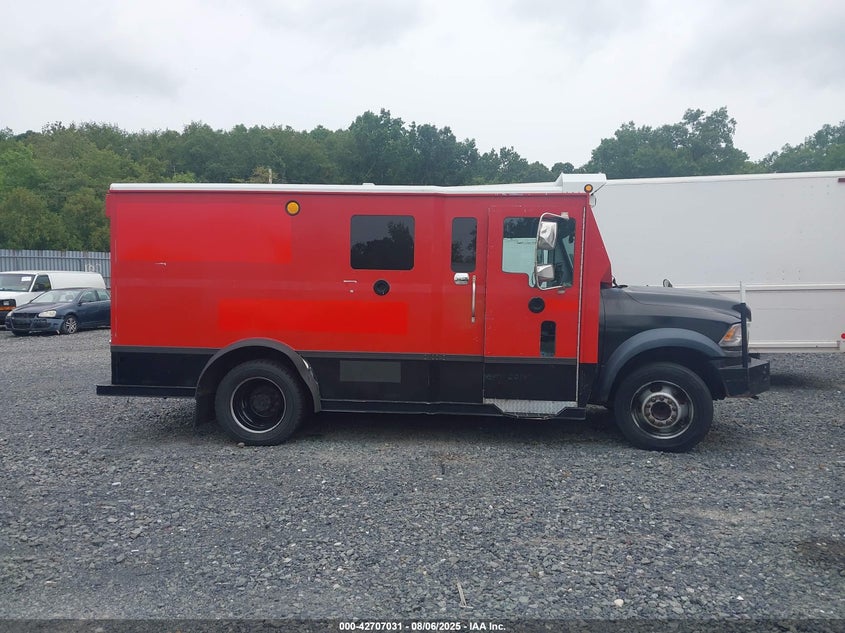 3C7WRMAL1EG141763 2014 RAM 5500 photo no. 12