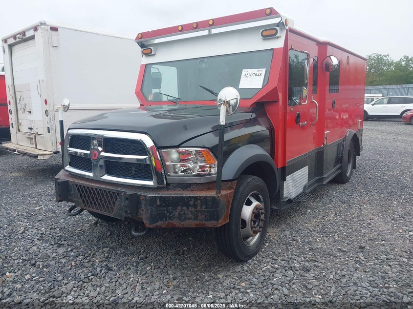3C7WRMAL3EG141764 2014 RAM 5500 photo no. 2