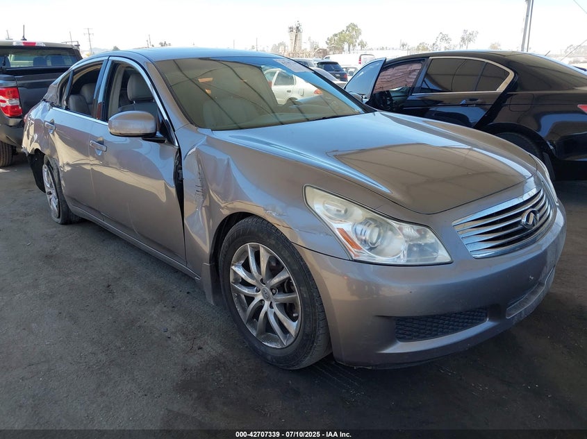 JNKBV61E68M205798 2008 Infiniti G35 Journey auction photo 1