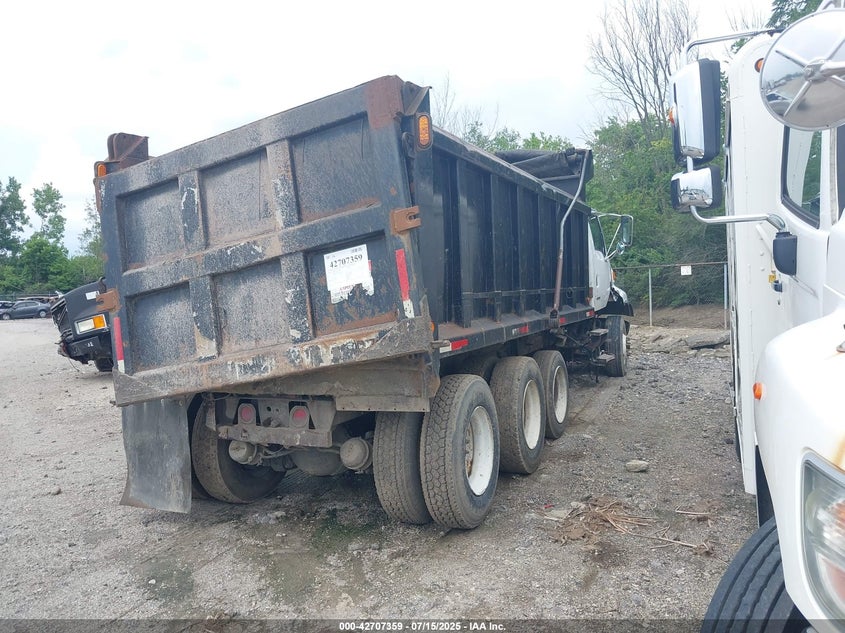 2005 STERLING TRUCK LT auction photo 4