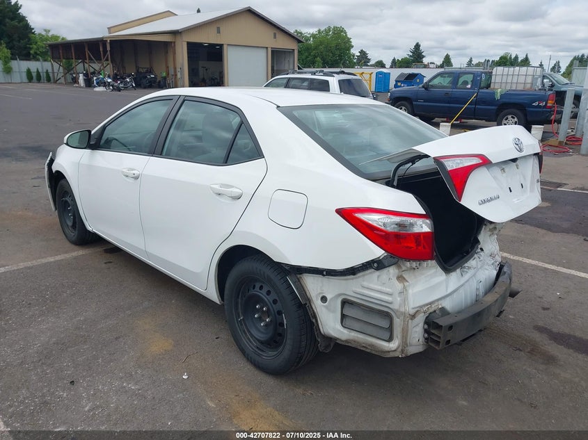 2015 TOYOTA COROLLA LE - 5YFBURHE0FP252153