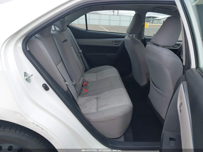 2015 TOYOTA COROLLA LE - 5YFBURHE0FP252153