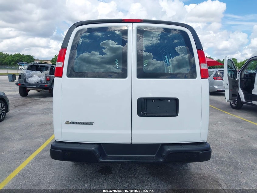 2022 CHEVROLET EXPRESS G2500(VIN: 1GCWGAFP8N1259529