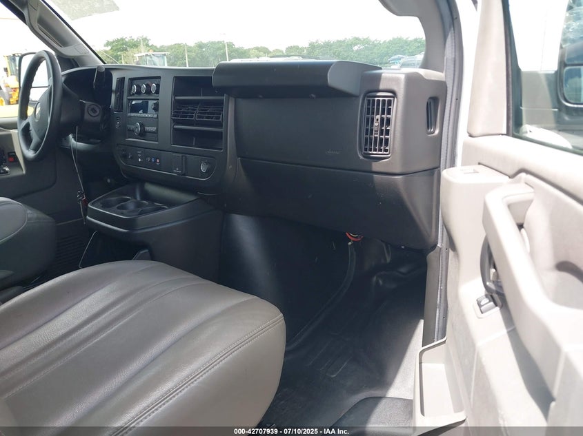2022 CHEVROLET EXPRESS G2500(VIN: 1GCWGAFP8N1259529