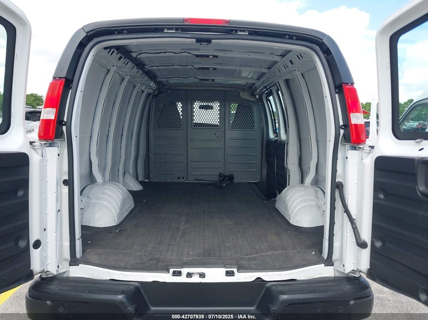 2022 CHEVROLET EXPRESS G2500(VIN: 1GCWGAFP8N1259529