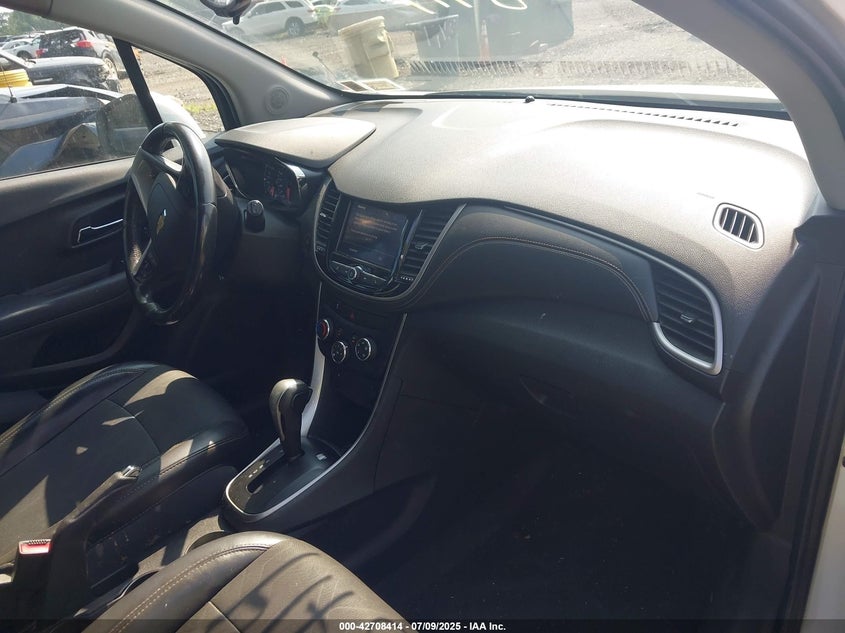 2020 CHEVROLET TRAX FWD LT - 3GNCJLSB3LL222637