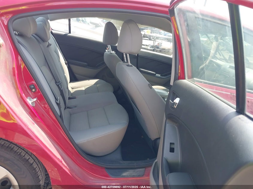 2016 KIA FORTE LX - KNAFX4A66G5541614