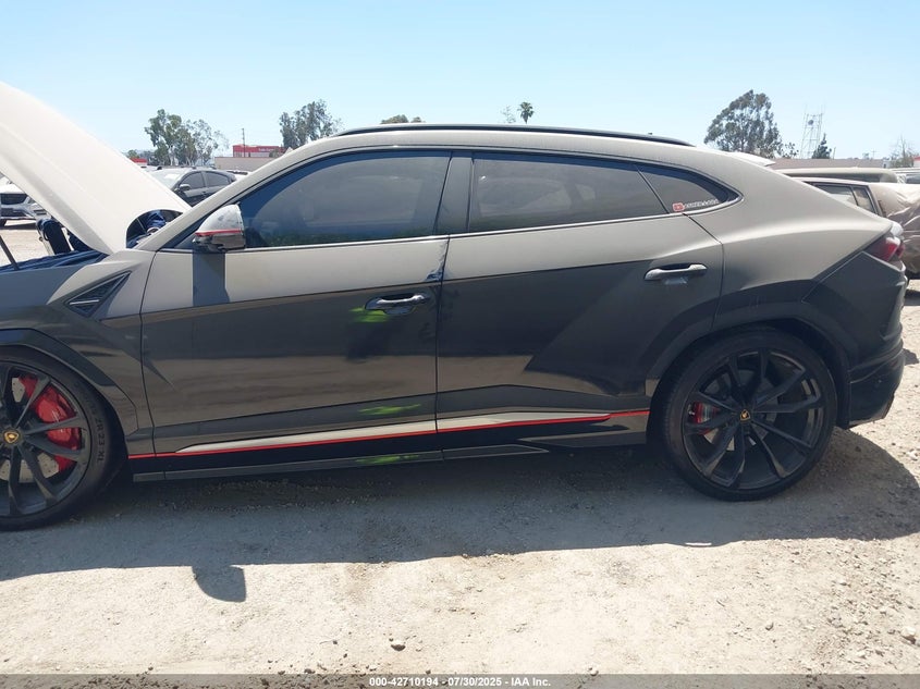 Vin: zpbua1zlxlla09592, lot: 43203366, lamborghini urus 20203