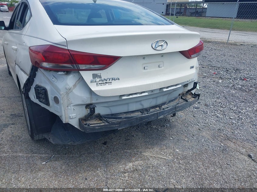 VIN 5NPD74LF1HH208827 2017 HYUNDAI ELANTRA SE