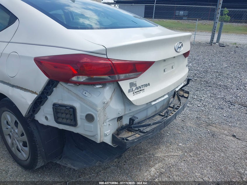 VIN 5NPD74LF1HH208827 2017 HYUNDAI ELANTRA SE