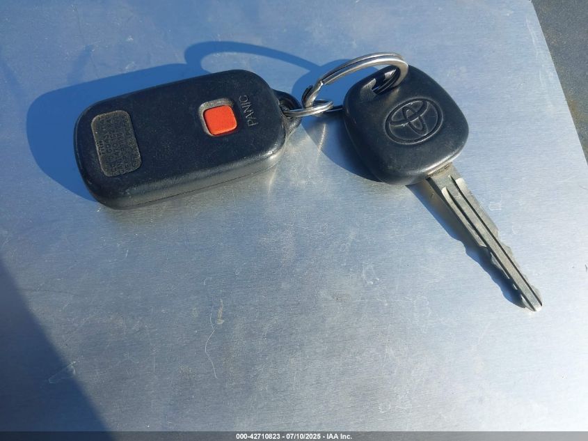 2008 Toyota Corolla Le VIN: 1NXBR32E08Z022475 Lot: 42710823