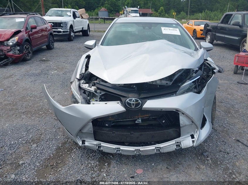 VIN 2T1BURHE5KC175824 2019 TOYOTA COROLLA LE