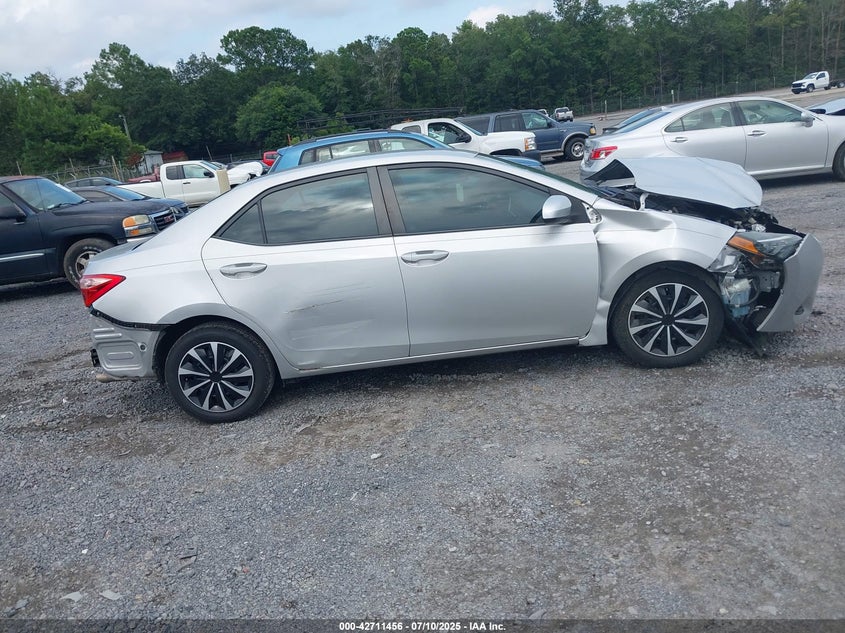 VIN 2T1BURHE5KC175824 2019 TOYOTA COROLLA LE