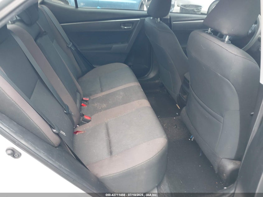 VIN 2T1BURHE5KC175824 2019 TOYOTA COROLLA LE