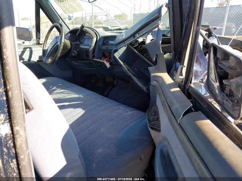 1FTEX15H8PKB71342 1993 FORD F-150 photo no. 5