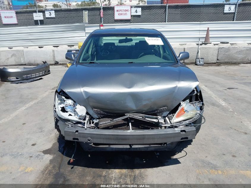 2002 Toyota Camry Le VIN: JTDBE32K420115522 Lot: 42711845