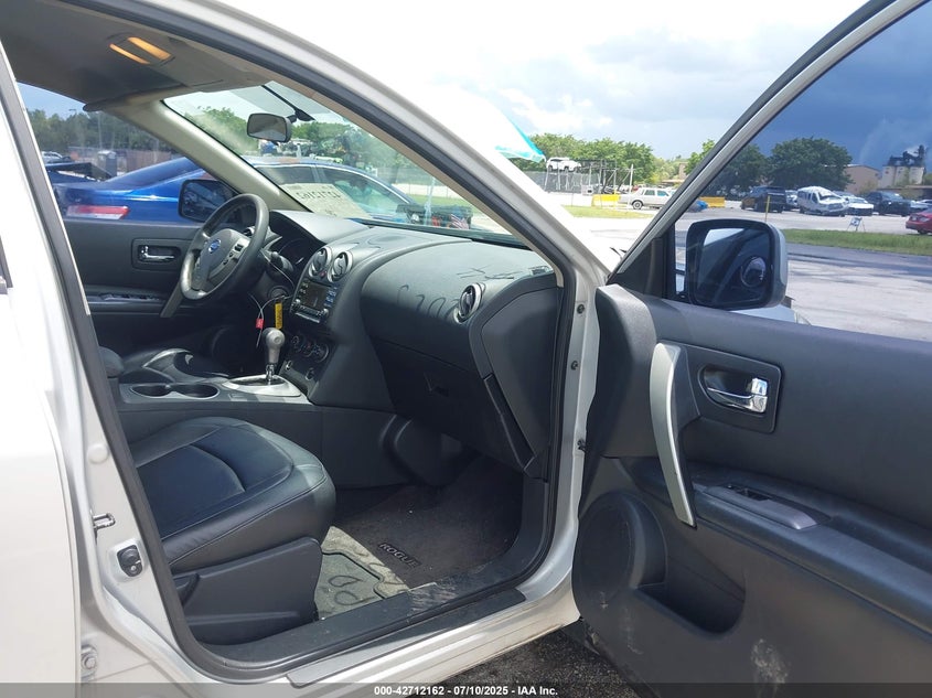 2013 NISSAN ROGUE S - JN8AS5MT5DW526177