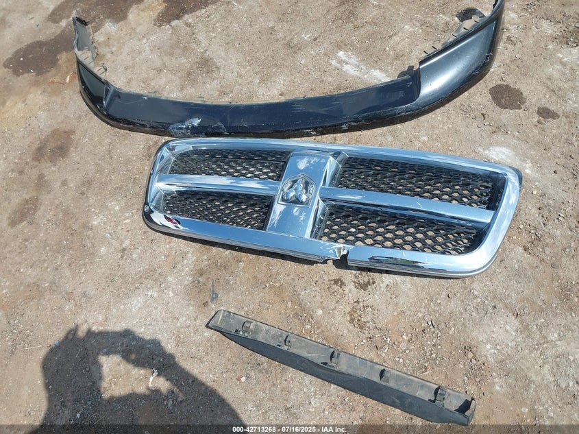 2009 Dodge Ram 1500 Slt/Sport/Trx VIN: 1D3HV13T19S721470 Lot: 42713268