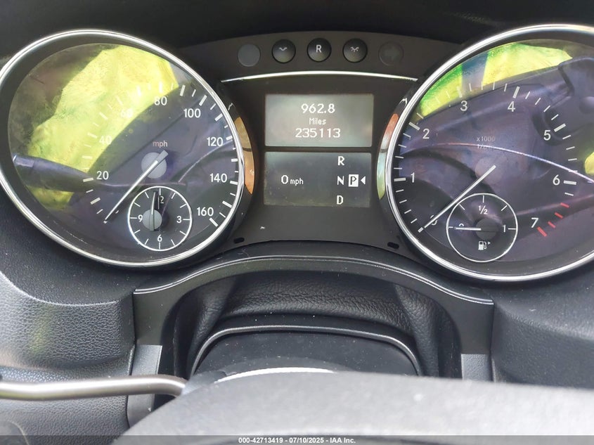 2009 MERCEDES-BENZ R 350 VIN: 4JGCB65E29A095520