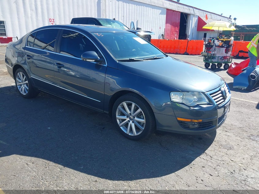 VOLKSWAGEN PASSAT KOMFORT