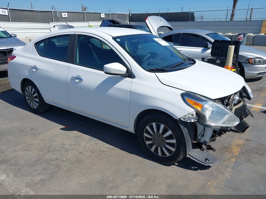 3N1CN7AP1JL872777 2018 Nissan Versa 1.6 Sv auction photo 1