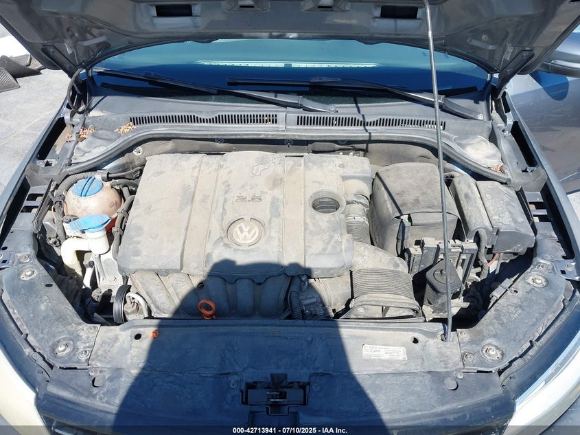2013 VOLKSWAGEN JETTA VIN: 3VWDP7AJXDM426906