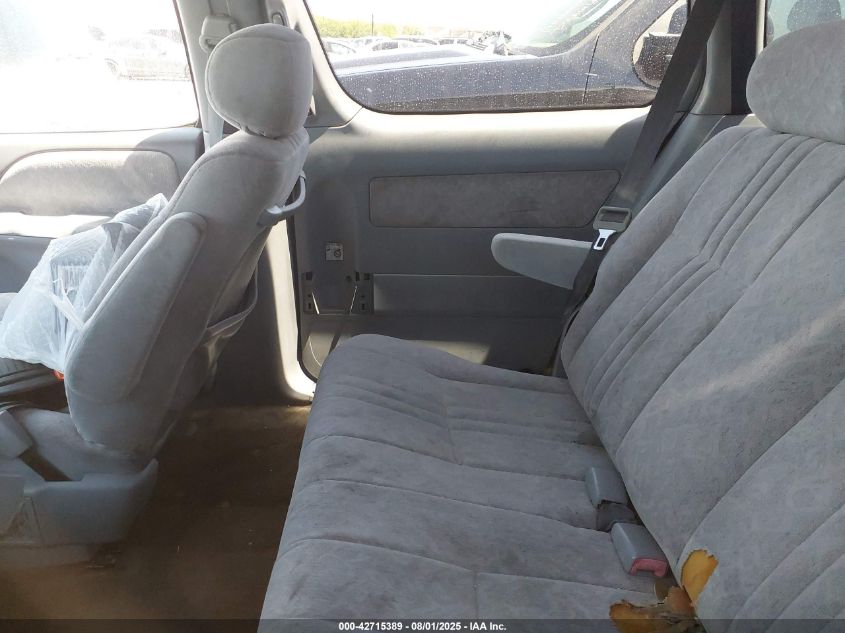 1998 Toyota Sienna Le VIN: 4T3ZF13C3WU030499 Lot: 42715389