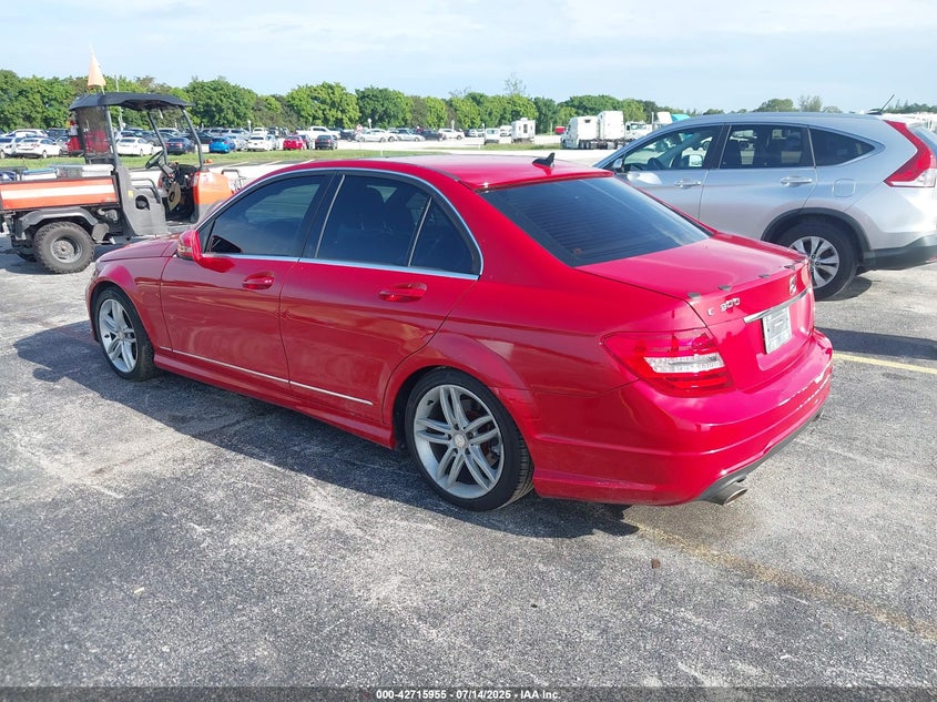 Vin: wddgf8bb1cr204306, lot: 43209180, mercedes-benz c 300 luxury 4matic/sport 4matic 20123