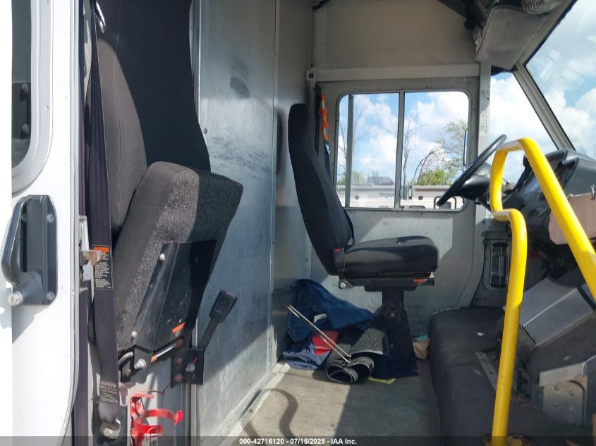 2014 Ford F-59 Commercial Stripped VIN: 1F65F5KY3E0A09077 Lot: 42716120