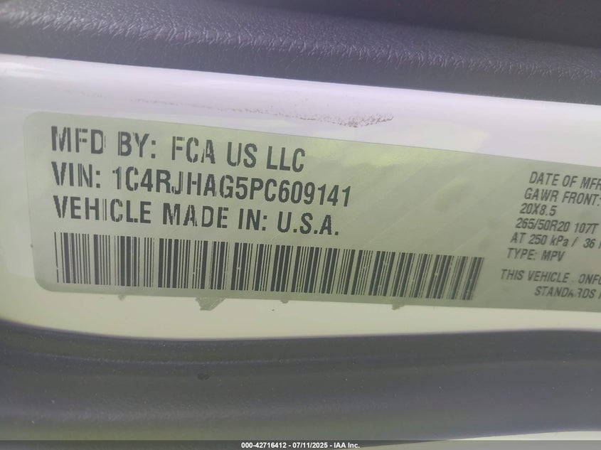 VIN 1C4RJHAG5PC609141 2023 JEEP GRAND CHEROKEE ALTITUDE 4X4