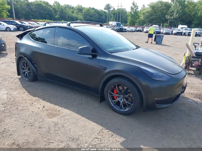 TESLA MODEL Y PERFORMANCE DUAL MOTOR ALL-WHEEL DRIVE