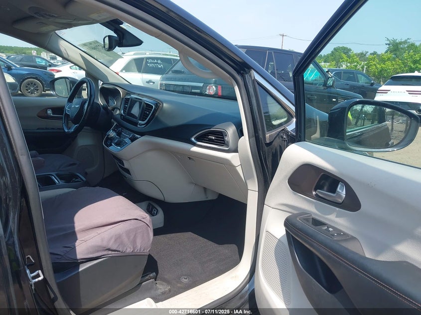 2019 CHRYSLER PACIFICA TOURING L - 2C4RC1BG8KR508594