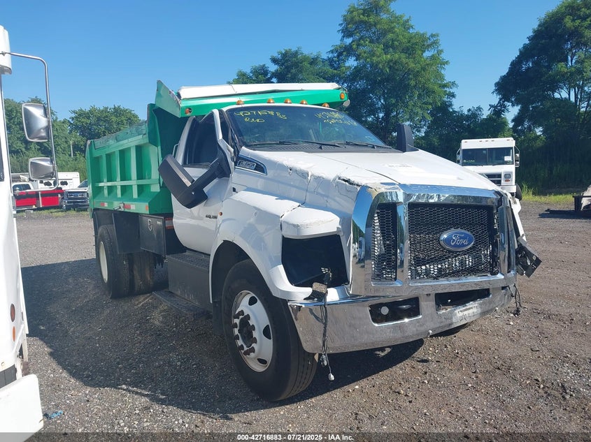 1FDNF6DC2NDF08381 2022 FORD  photo no. 2