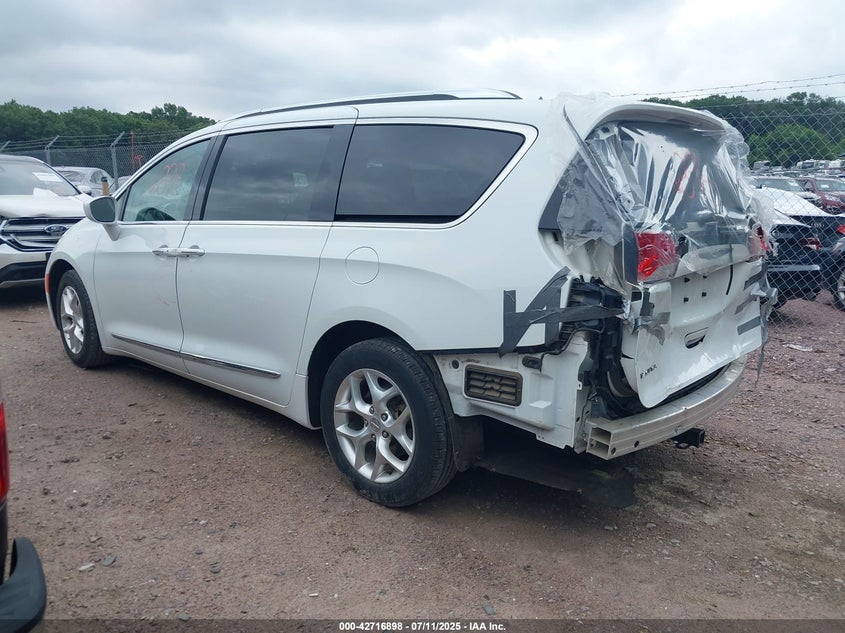 VIN 2C4RC1EG8HR796492 2017 CHRYSLER PACIFICA TOURING-L PLUS