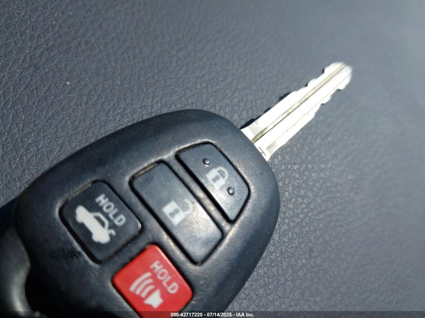 2014 TOYOTA COROLLA LE - 5YFBURHE3EP126836