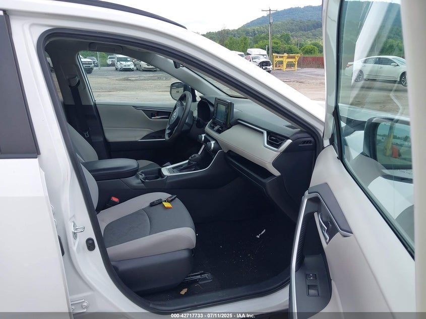 2021 TOYOTA RAV4 XLE - 2T3W1RFV9MW116054