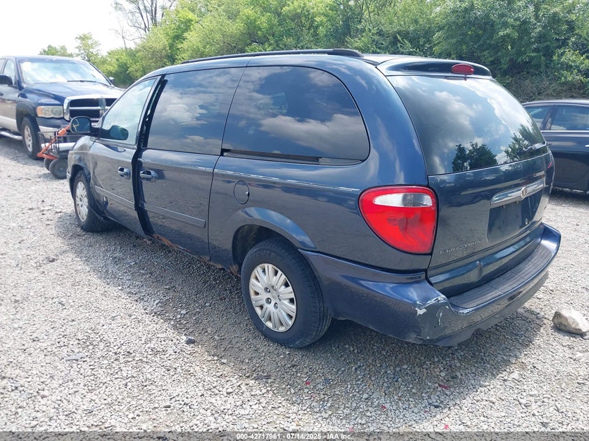 2007 Chrysler Town & Country Lx 2A4GP44R27R362125 photo #4