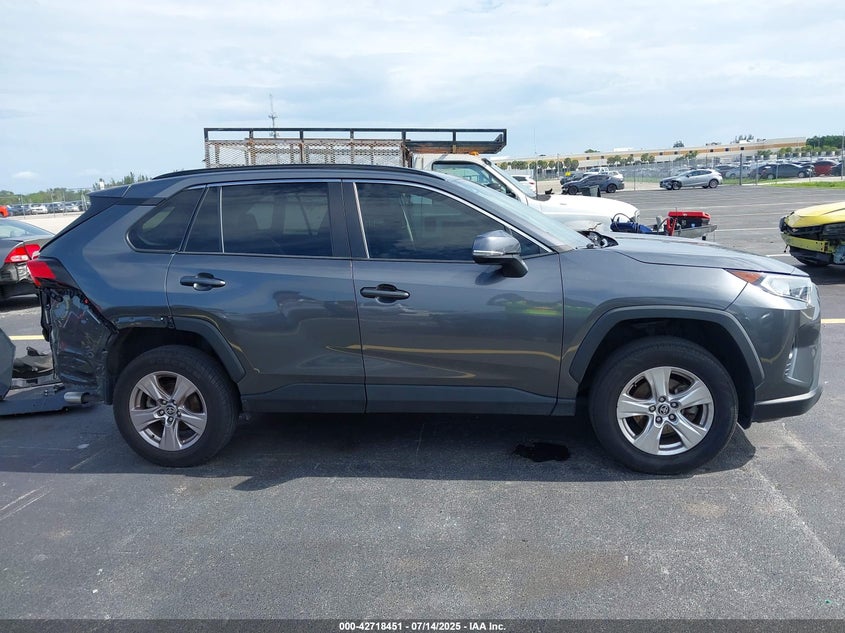 2021 TOYOTA RAV4 XLE - 2T3W1RFV6MC135064