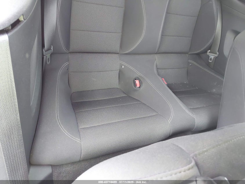 2017 FORD MUSTANG V6 - 1FATP8EM8H5313529