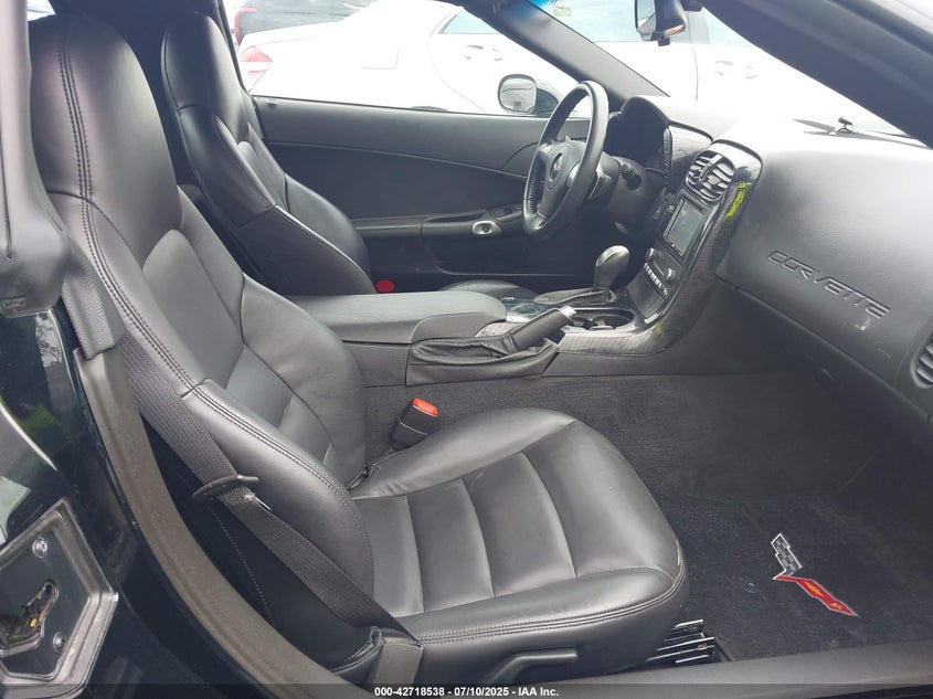 2007 CHEVROLET CORVETTE VIN: 1G1YY25UX75104889