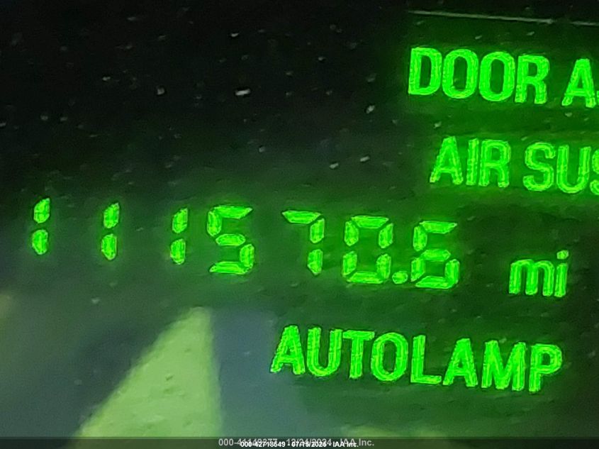 2004 Lincoln Town Car Signature VIN: 1LNHM81W54Y659610 Lot: 42718549