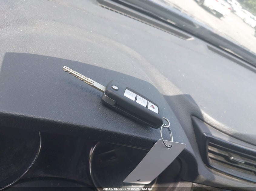 2018 NISSAN ROGUE S - KNMAT2MT1JP547010