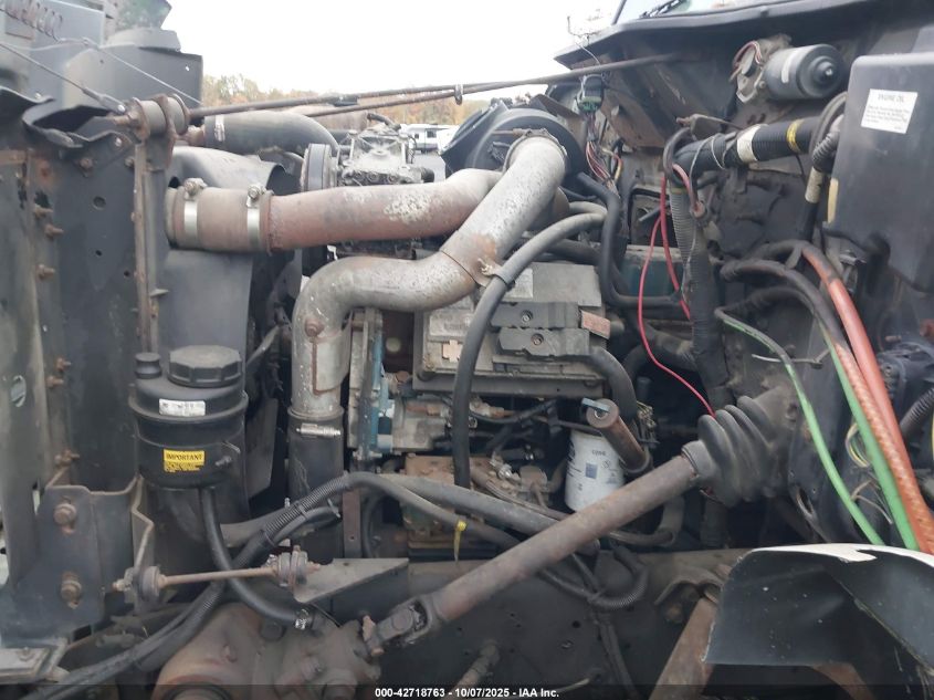 2001 International 4000 4700 VIN: 1HTSCAAN21H287556 Lot: 42718763