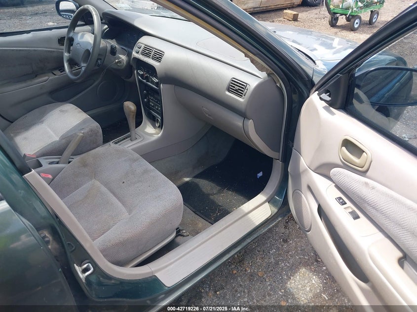 1Y1SK52811Z427120 2001 CHEVROLET PRIZM photo no. 5