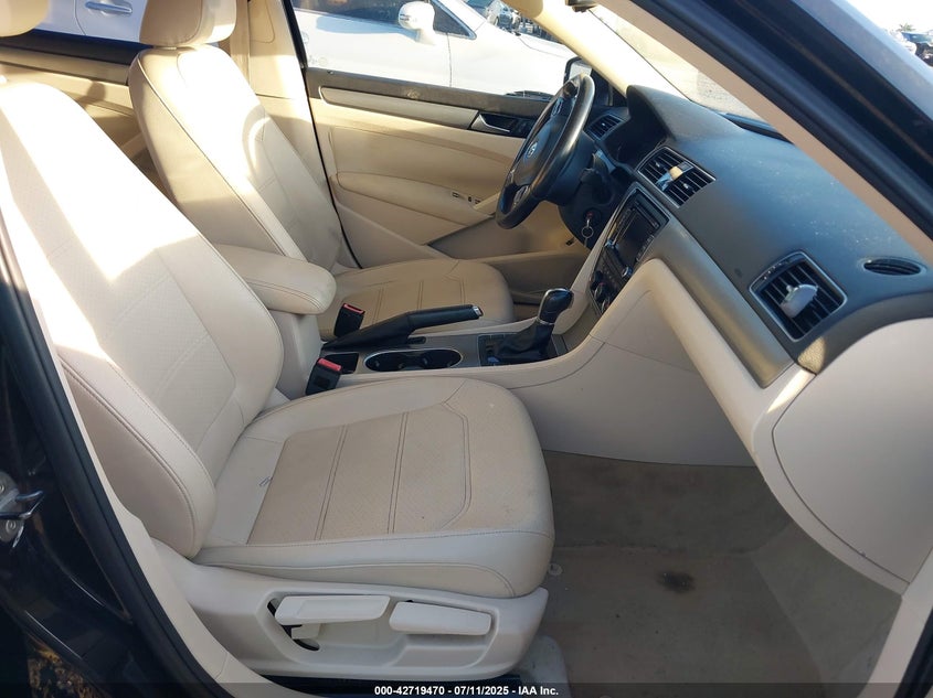 2014 VOLKSWAGEN PASSAT 2.0L TDI SE - 1VWBN7A3XEC104249