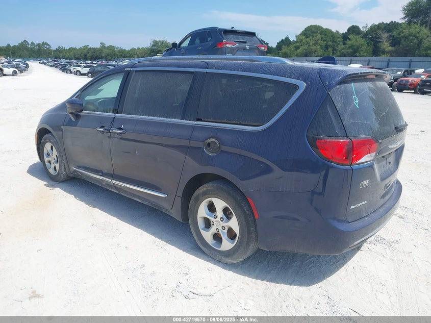 Vin: 2c4rc1eg0hr650362, lot: 43212795, chrysler pacifica touring-l plus 20173